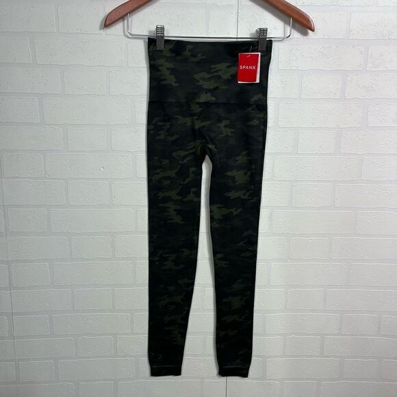 Spanx Womens leggings Size XS look at me now Green Camo - Picture 1 of 7